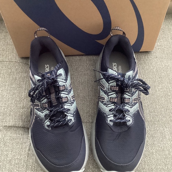 Asics Women's Venture 9 Trail Running Sneakers, size 9.5 - Picture 11 of 11